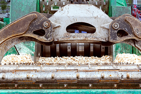 Highly Robust, Maintenance-Friendly Elastomer Jaw Couplings for Extreme Dynamic Loads in Wood Crushing Devices | RINGFEDER®